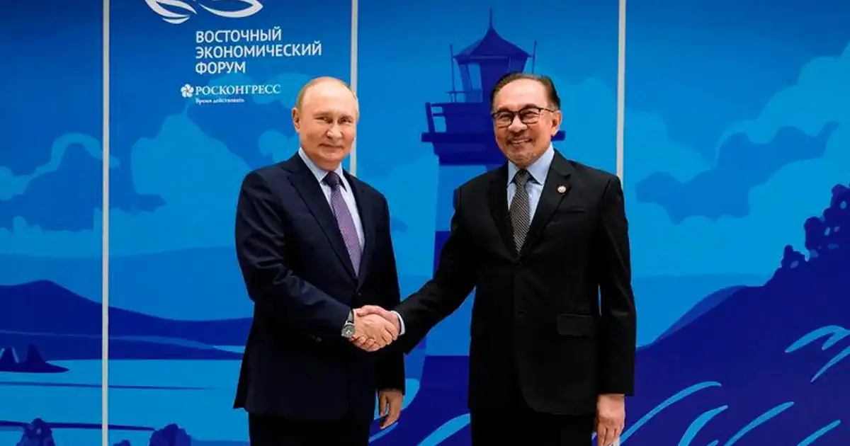 Anwar Ibrahim to Raise Malaysia's Energy Security in Putin Meeting During Russia Visit