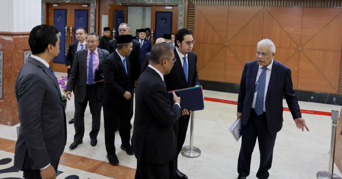 Minister calls on opposition MPs to join Tabung Haji RCI debate
