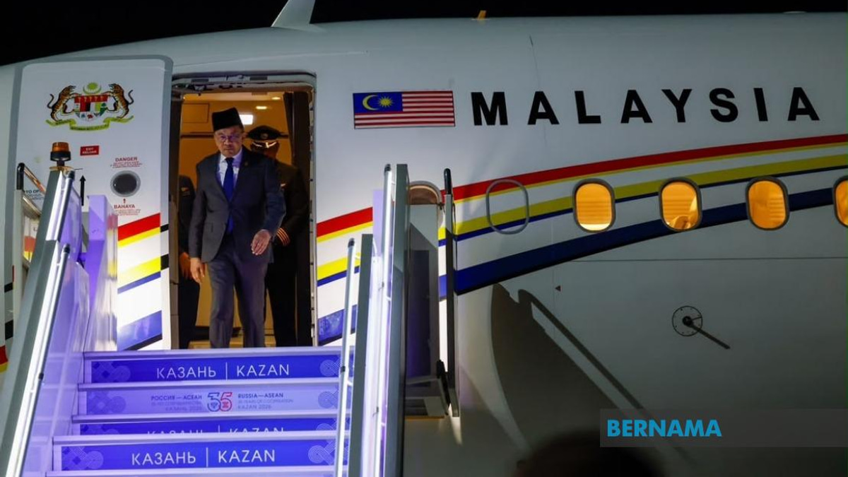 PM Anwar Arrives in Kazan for ASEAN-Russia Summit as Ties Mark 35 Years