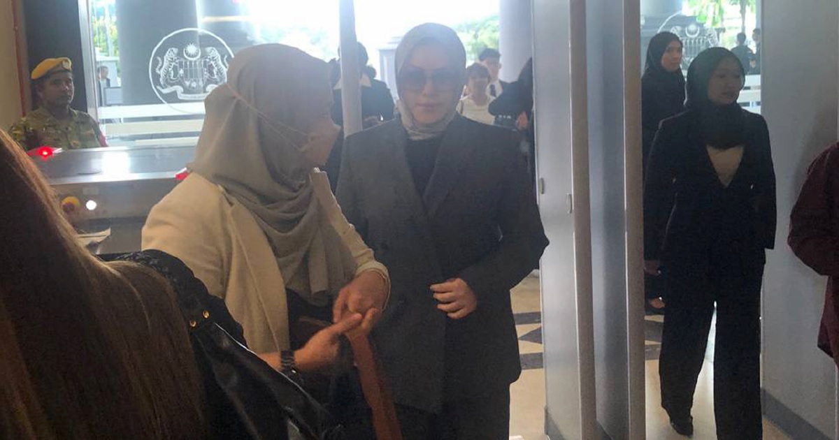 Zizie Izette arrives for verdict in RM2.8 million corruption abetment trial