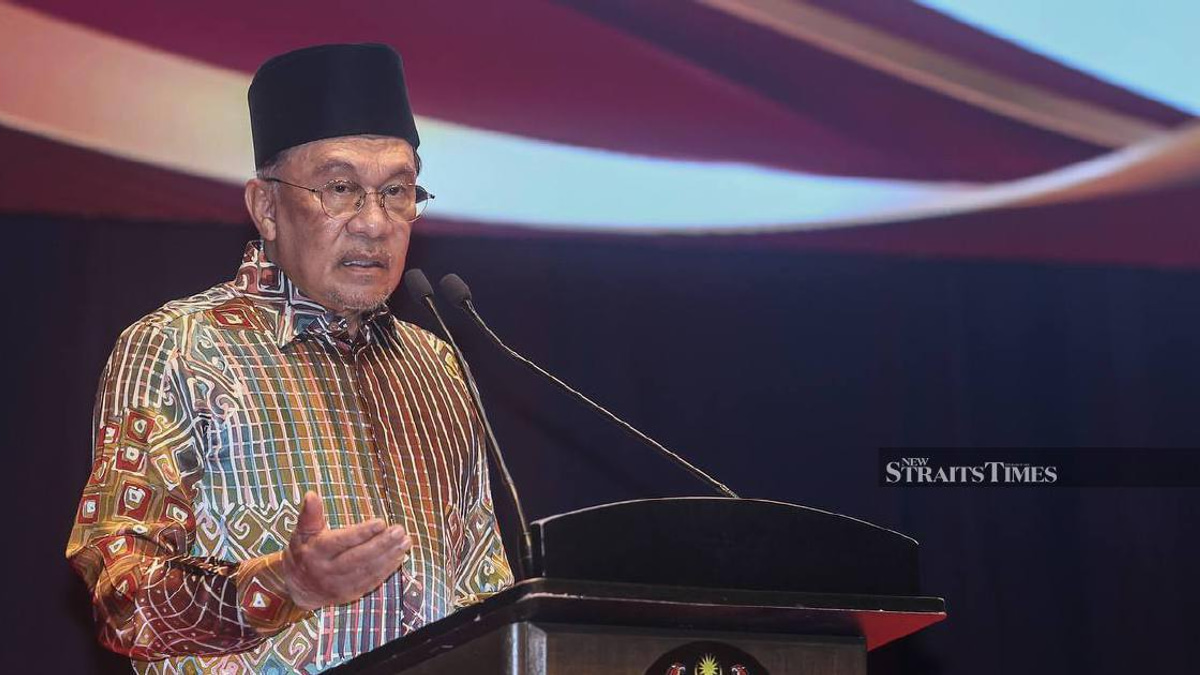 PM Anwar Urges Strategic Technology Shift for Islamic Preaching in Digital Era
