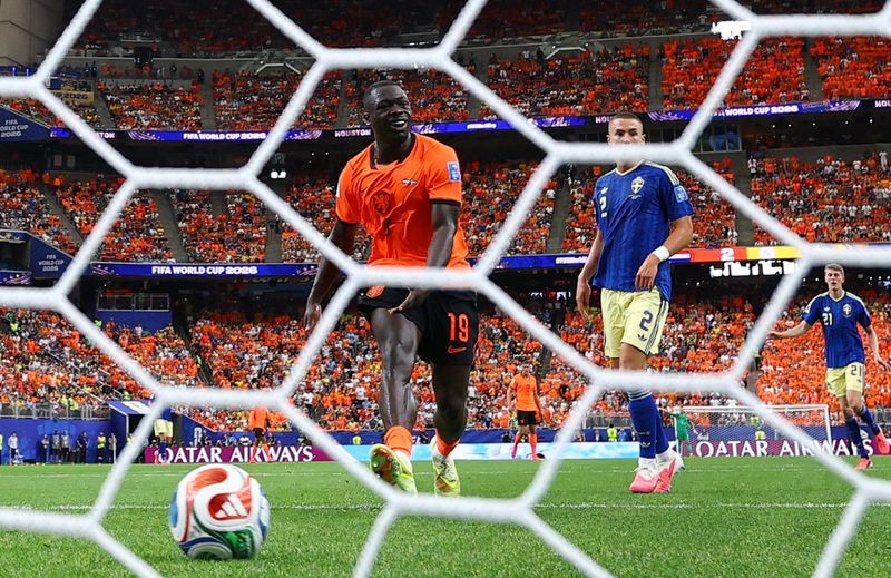 Brobbey's Brace Marks Him as Dutch Football's Future Lead Striker