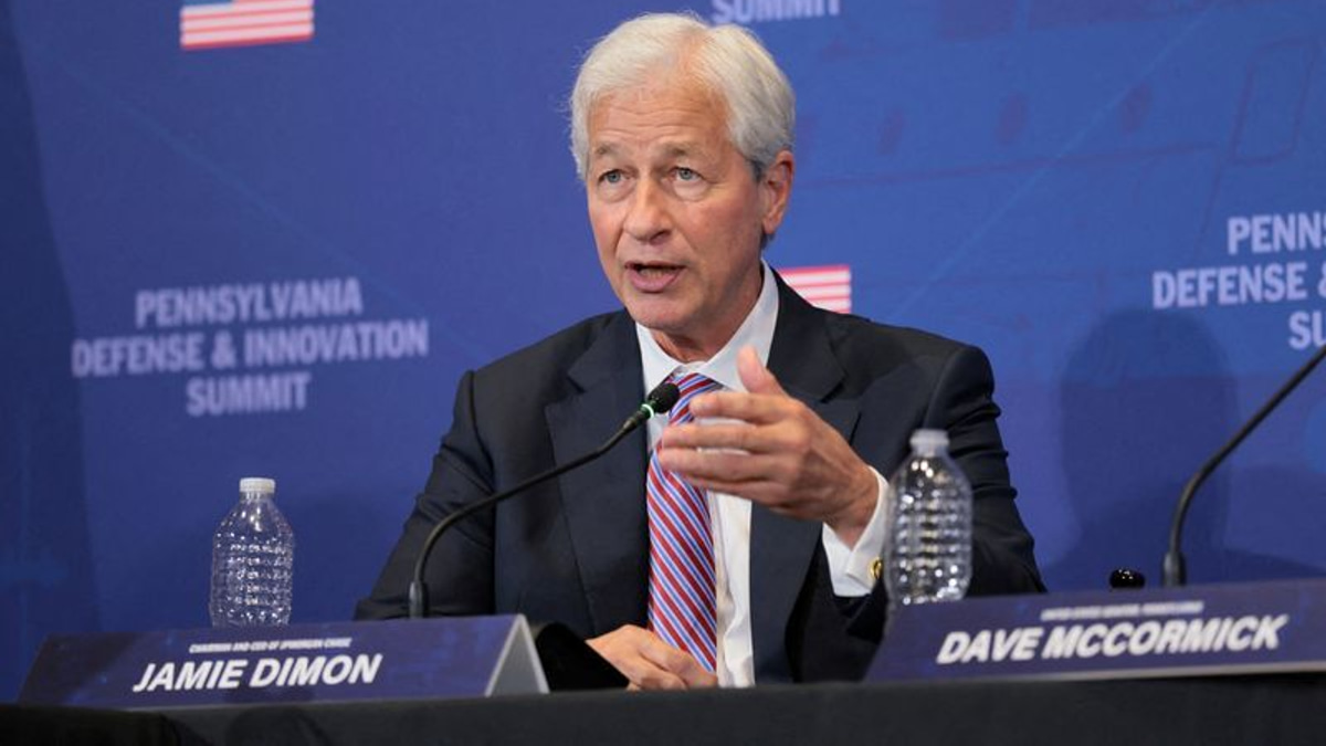JPMorgan's Dimon spearheads cross-industry push to manage artificial intelligence risks