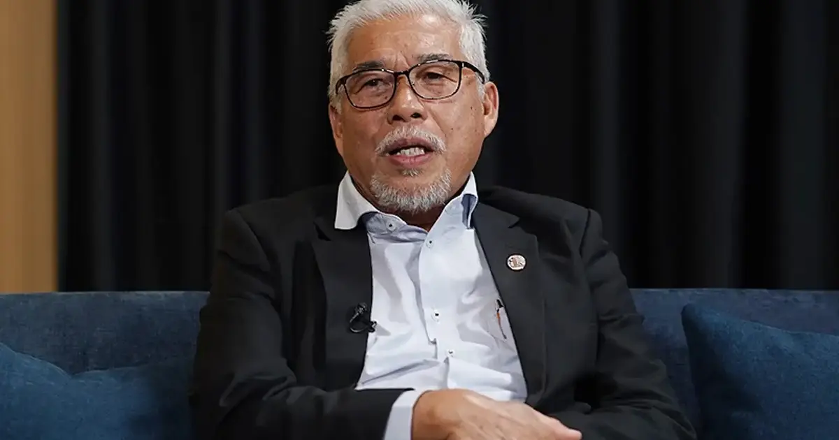 PKR's Hassan Karim Urges Government to Avoid Early Election, Citing Need for Economic Policy Results