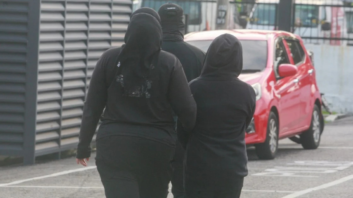 Banting schoolgirl charged with attempted murder after stabbing classmate