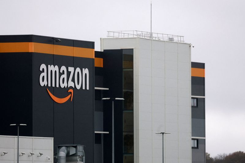 EU Moves to Regulate Amazon and Microsoft Cloud Services as Digital Gatekeepers
