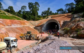 Government Approves RM207.2 Million in Projects for Pasir Puteh, Prioritising ECRL Industrial Hub Development