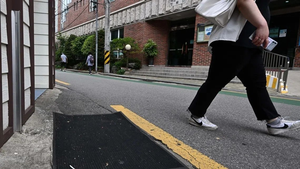 Seoul's Persistent Sewer Stench: Why Asia's Tech Hub Struggles With Urban Infrastructure