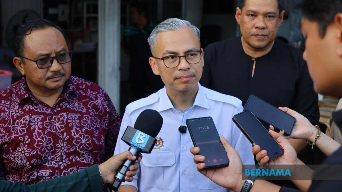 Johor Election: Fahmi Urges Fact-Based Campaigning, Warns Against Slander