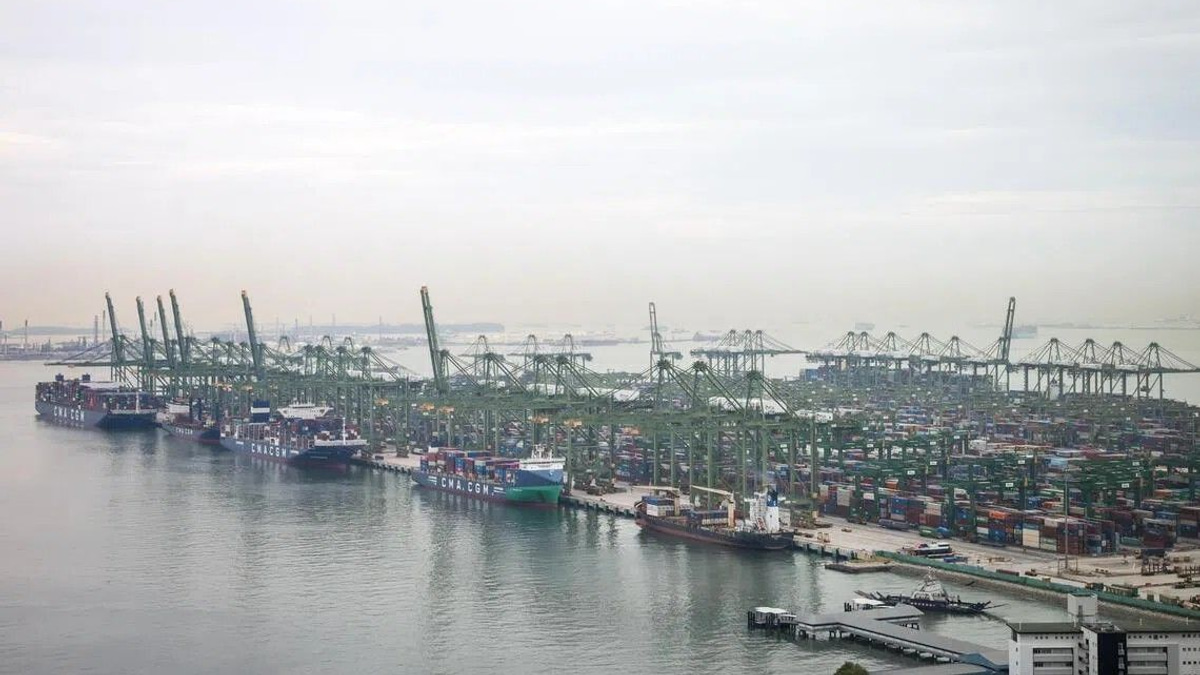 Trump's 12.5% Tariff on Singapore Exports Signals Escalating US Trade War