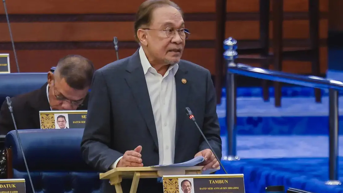 Federal Government Won't Bankroll State Project Overruns, Anwar Warns