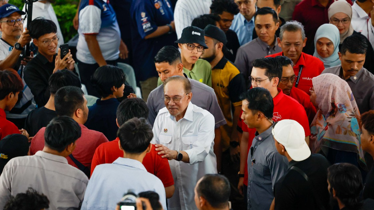 Don't Chase the Numbers: Anwar Urges PH to Focus on Ground Campaign for Negri Sembilan Election
