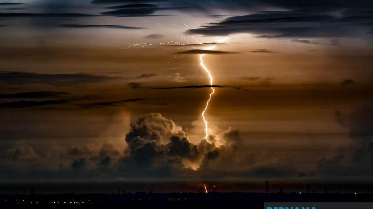 Severe Weather Alert Issued for Four States as Thunderstorms Sweep Across Malaysia