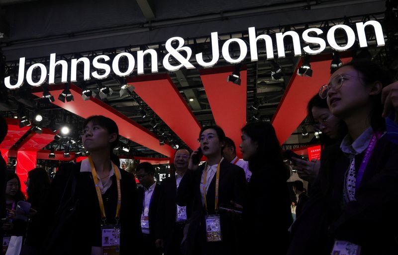 Johnson & Johnson Wins FDA Approval for Ottava Robotic Surgery System, Challenging Market Leader Intuitive Surgical
