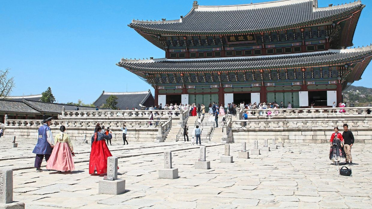 Chinese tourists pivot to Southeast Asia as geopolitical tensions and economic caution reshape summer travel patterns