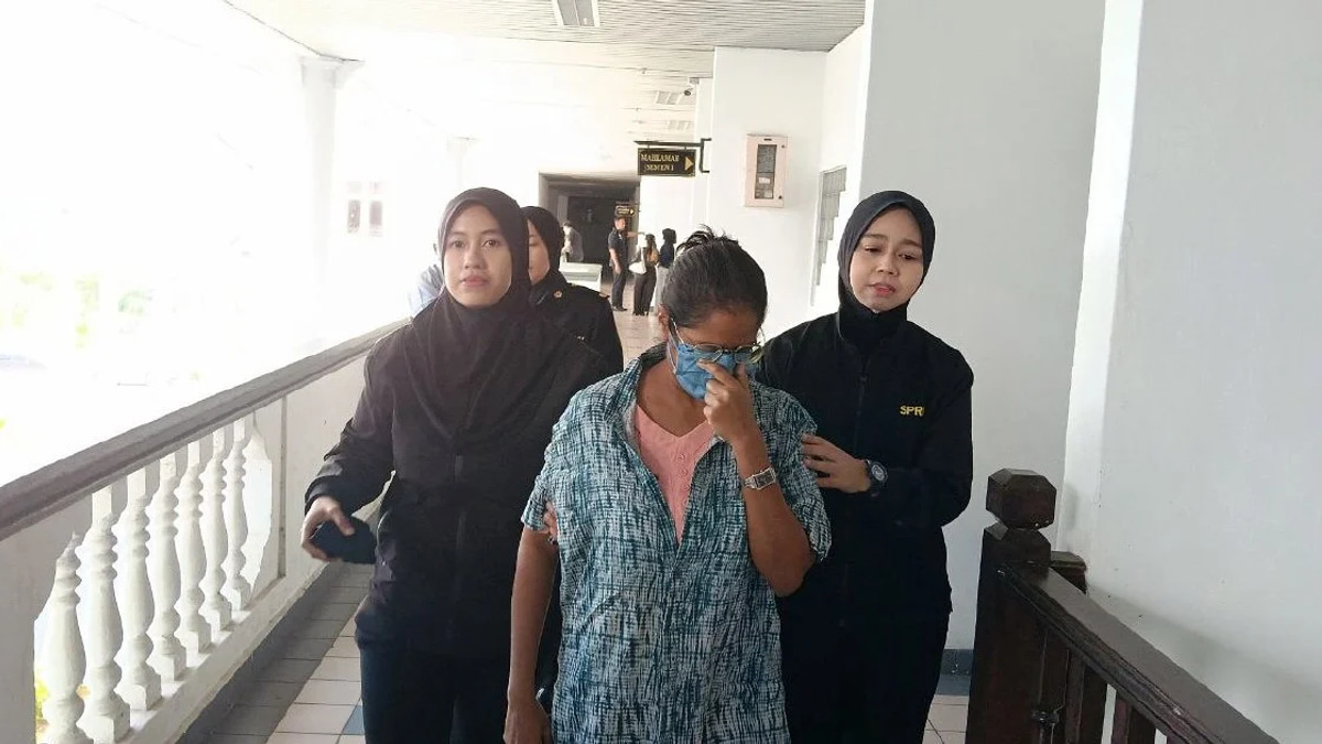 Ex-Melaka Civil Servant Charged With Defrauding State Officials of RM60,000