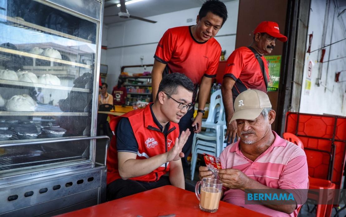 Chiong Leans on Delivery Record as He Fights to Hold Bukit Batu in Johor Election