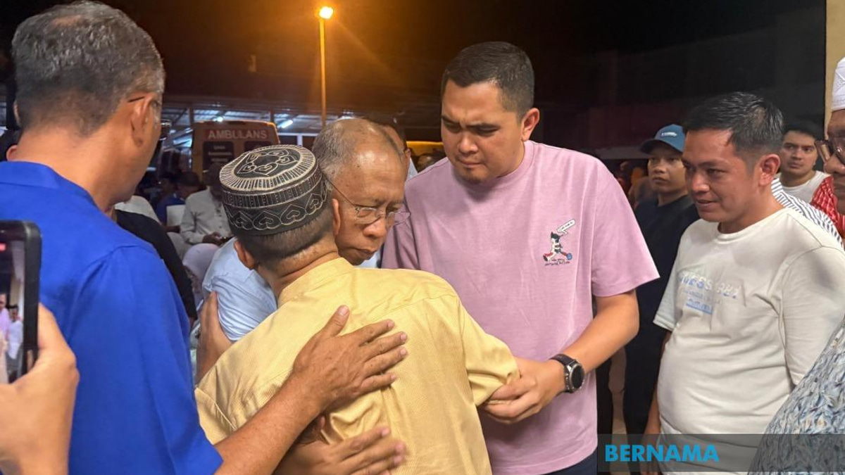 Mohd Radzi Was Active In Politics From Young Age - Father