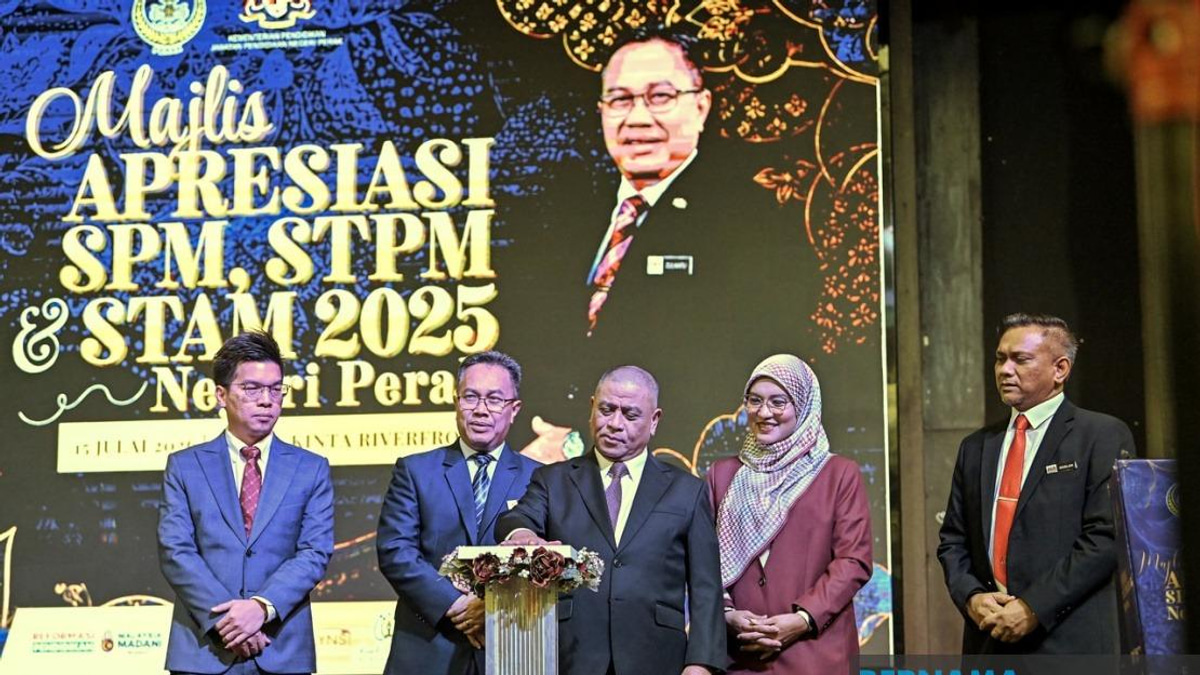 Perak's Menteri Besar Scholarship Eases Education Costs, Drives Academic Achievement