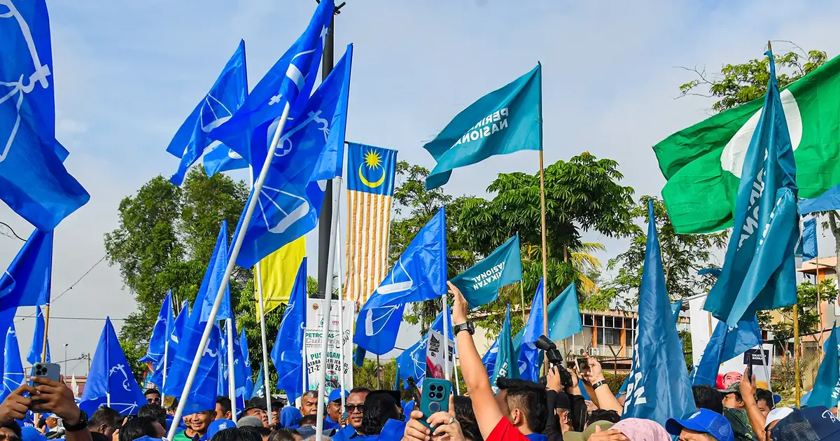 Umno's Ambitions Threaten Fragile BN-PN Coalition Stability
