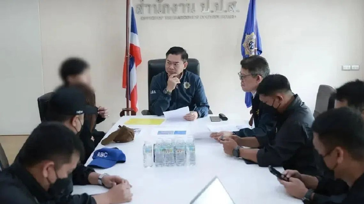 Thai Authorities Confirm 900g of Heroin Found in Airline Crew Member's Luggage; International Drug Ring Under Investigation