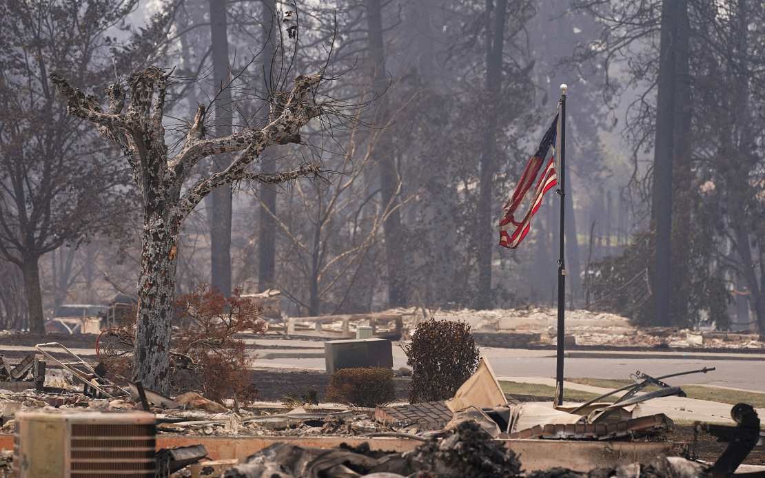 Over 65,000 Evacuated as Washington Wildfires Destroy Hundreds of Homes