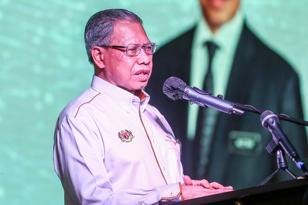 Mustapa Mohamed Steps Back: 76-Year-Old Ex-MP Signals End of Political Career, Calls for Youth Leadership
