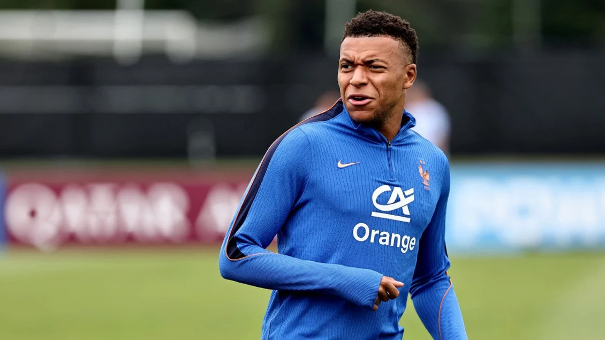 Paris Prosecutors Launch Inquiry Into Paraguayan Lawmaker's Remarks About Mbappé