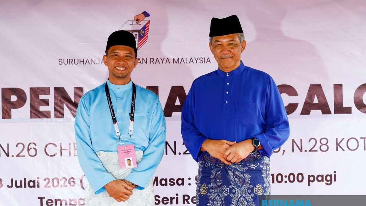 Mohamad Hasan Faces Direct Challenge from Dr Azizul Hakim in Rantau Contest