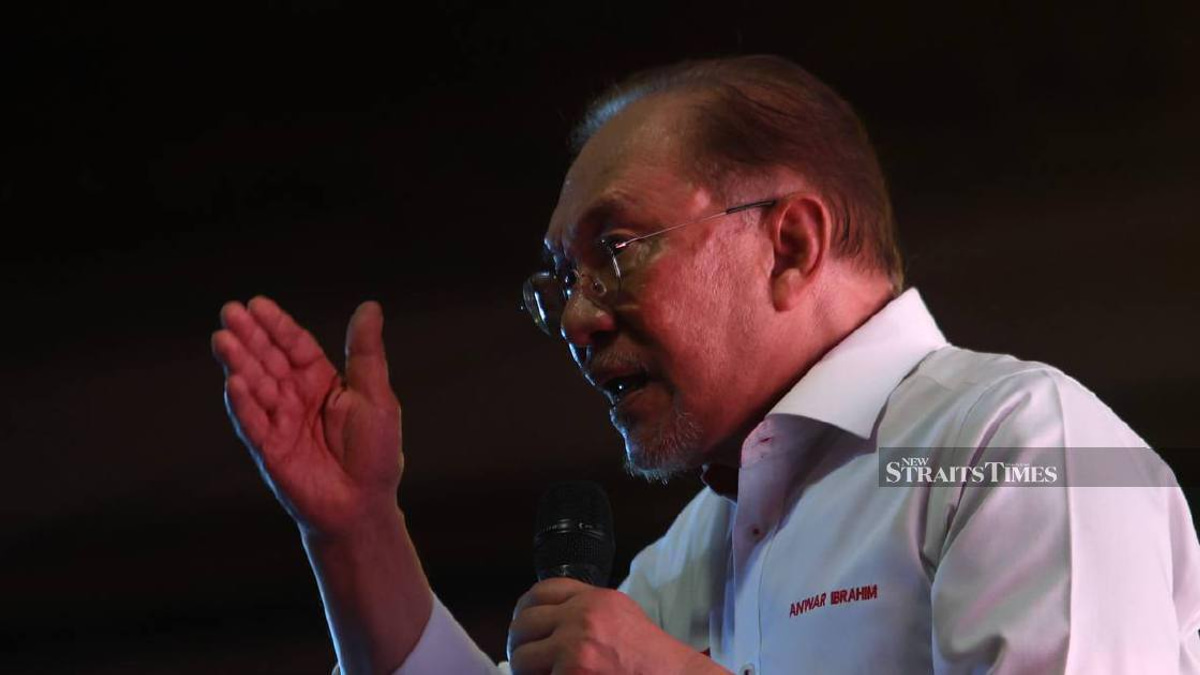 Anwar Vows Uncompromising Action Against Those Who Breach Public Trust