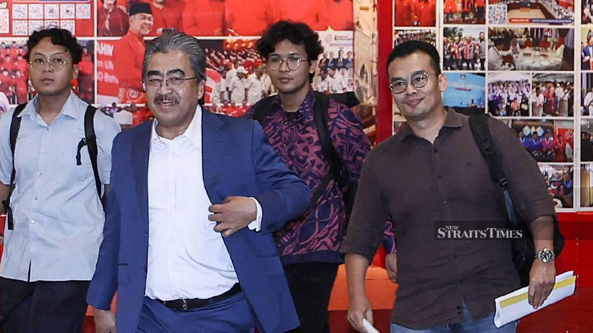 Zahid convenes Barisan Nasional briefing on Tabung Haji RCI findings as Perikatan allies attend