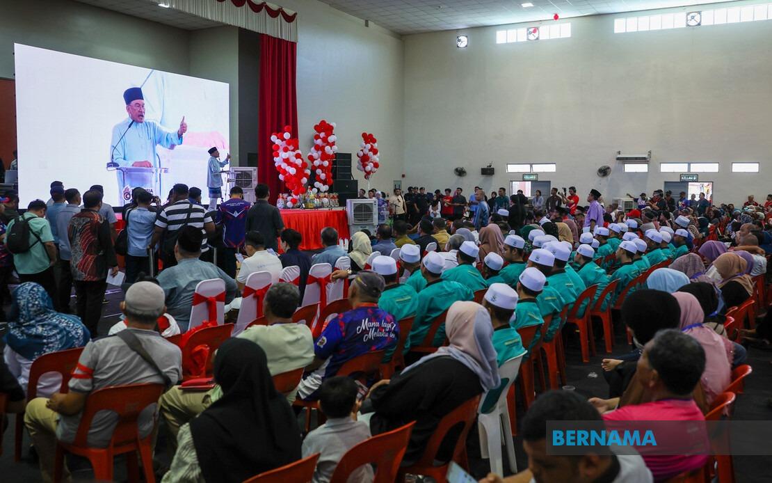 MADANI Government Pledges Balanced Support Across All Education Streams