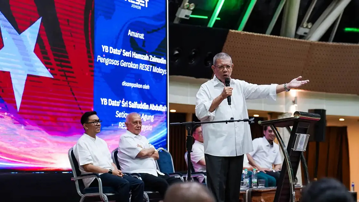 Saifuddin Urges Voters to Reject PH in Multi-Cornered Contests
