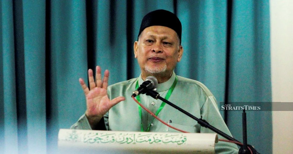 PAS Criticises Muhyiddin's Rushed Decision on Perikatan Nasional Logo for State Elections