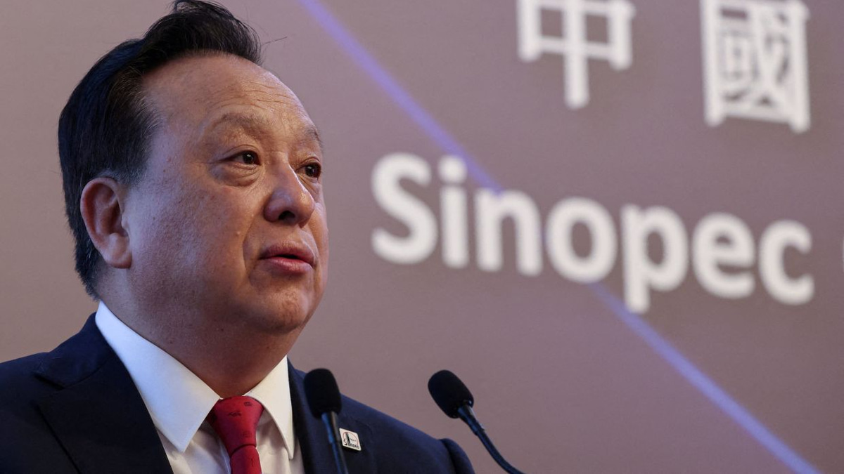 Sinopec's New Chairman Charts Bold Transformation as China's Oil Giant Battles Structural Decline