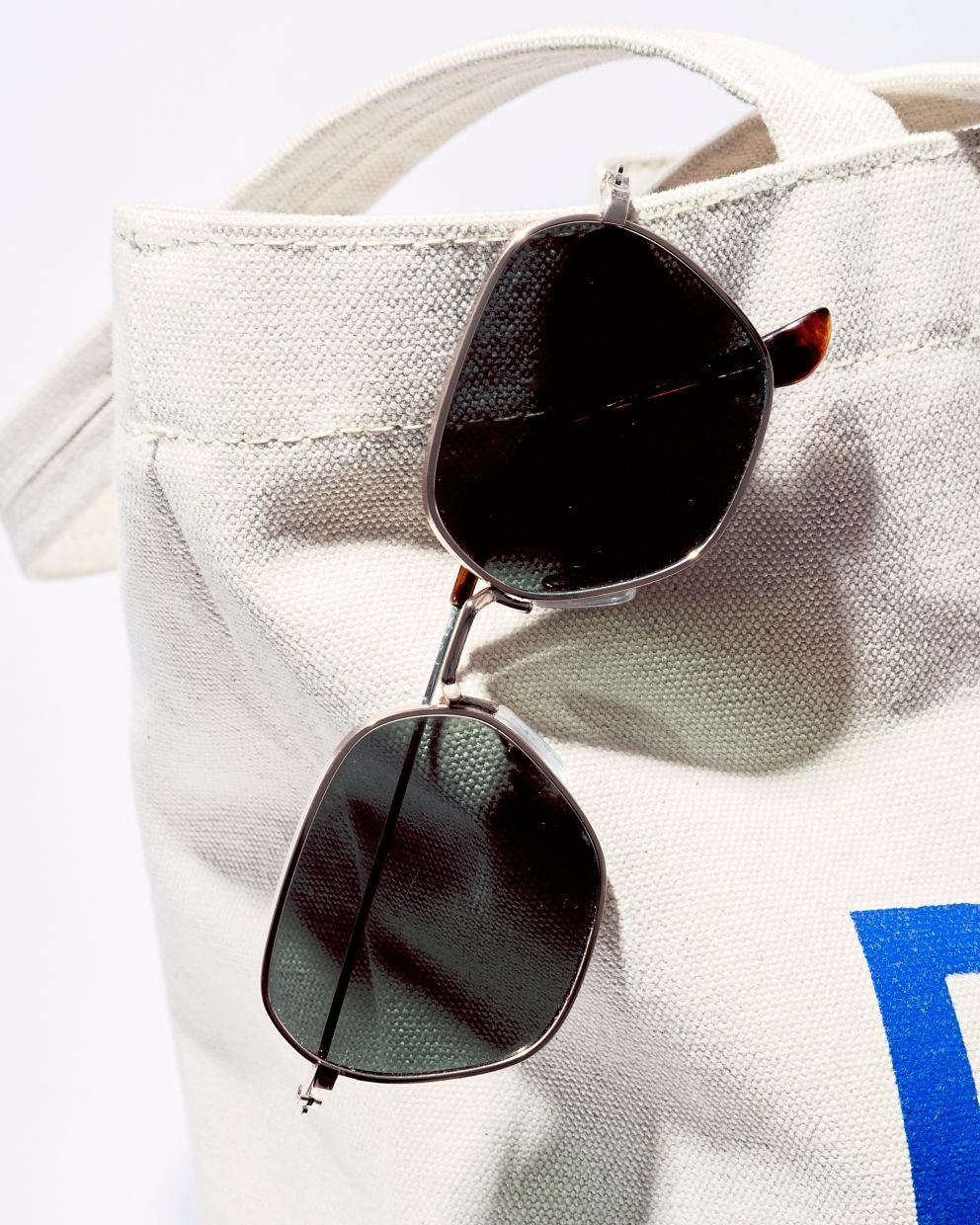 Do You Really Need Sunglasses Every Time You Go Outside? What Eye Doctors Say