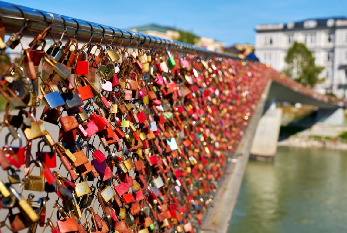 Jakarta's 'Love Lock' Bridge Plan Draws Fire Over Spending Priorities
