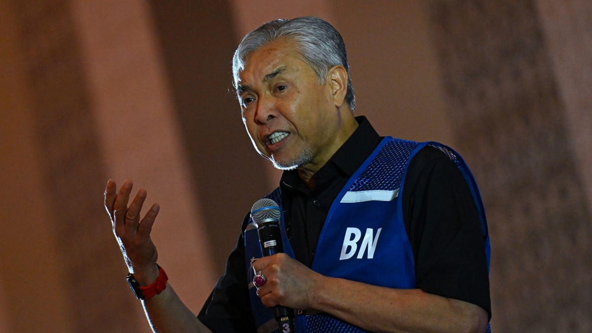 BN Chief Zahid Defends 2025 Election Platform as Uniquely Malaysian, Rejects Claims of Policy Plagiarism