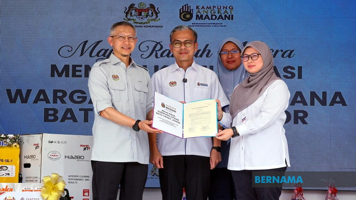 Johor Election Is About State's Future, Not Individual Leaders, Says Fahmi