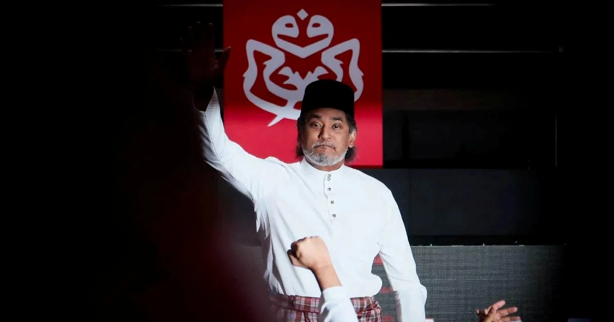 Khairy Defers Negri Sembilan Candidacy Decision to Umno Leadership