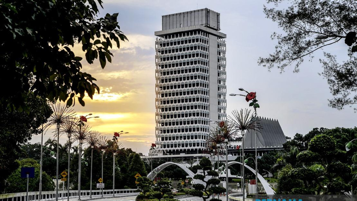 Parliament to Tackle Health Insurance Reform, Retirement Adequacy and Sports Development Today