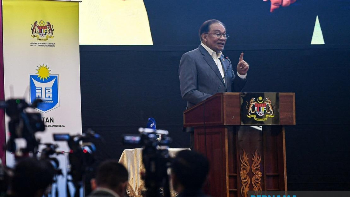 PM Anwar Calls on Malaysians to Reject Colonial Mindset and Western-Centric Development Models