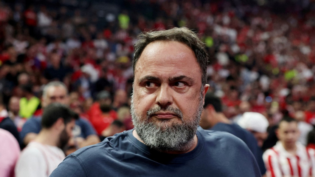 Nottingham Forest's Marinakis Pursues Libel Case Against Crystal Palace Over Fan Banner Dispute