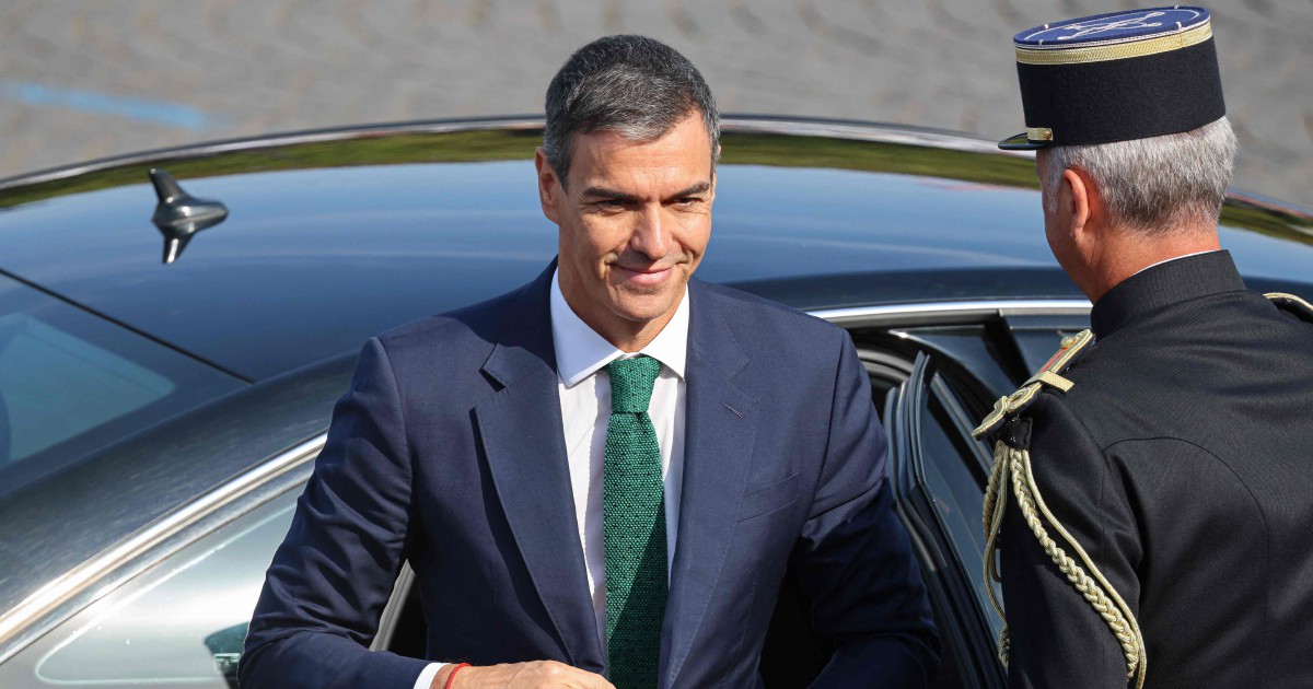 Spain's PM Pedro Sánchez Celebrates National Team's Unity Before World Cup Final