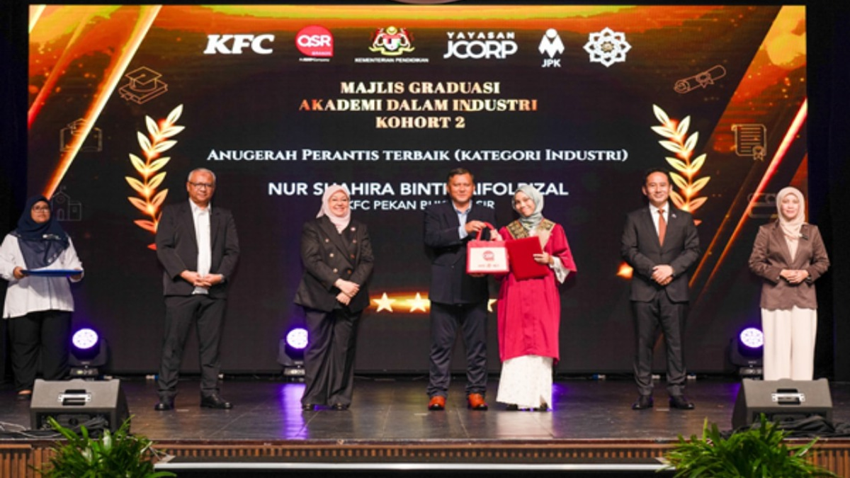 KFC Malaysia and Yayasan JCorp Graduate 37 Skilled Workers Through Apprenticeship Programme