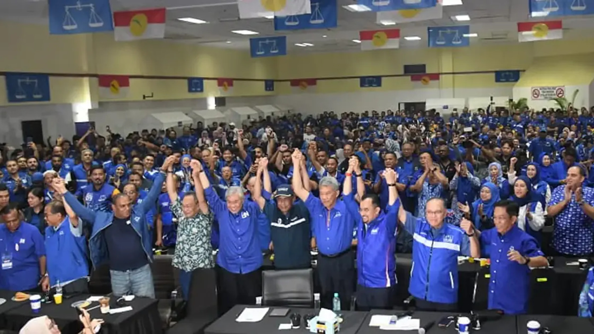 Declining PH Trust Could Trigger 'Blue Tsunami' at Next Election, Warns BN-PN Coalition