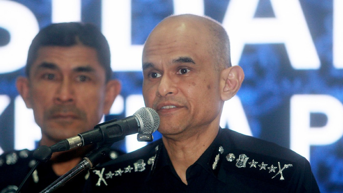 Police Uncover New Impersonation Scam as 40 Arrested in Selangor Call Centre Raids