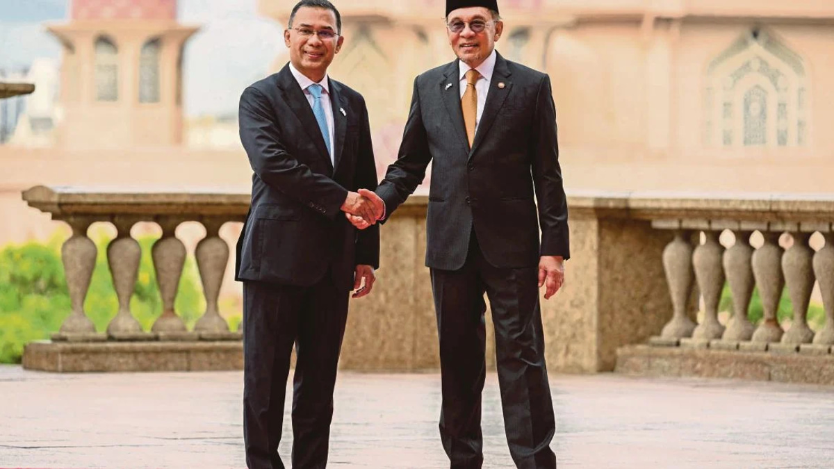 Bangladesh PM pledges closer ties with Malaysia as inaugural state visit concludes