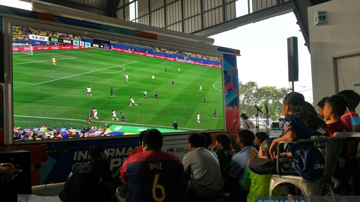 Free World Cup Broadcasts Ease Financial Burden for Malaysian Restaurants and Families