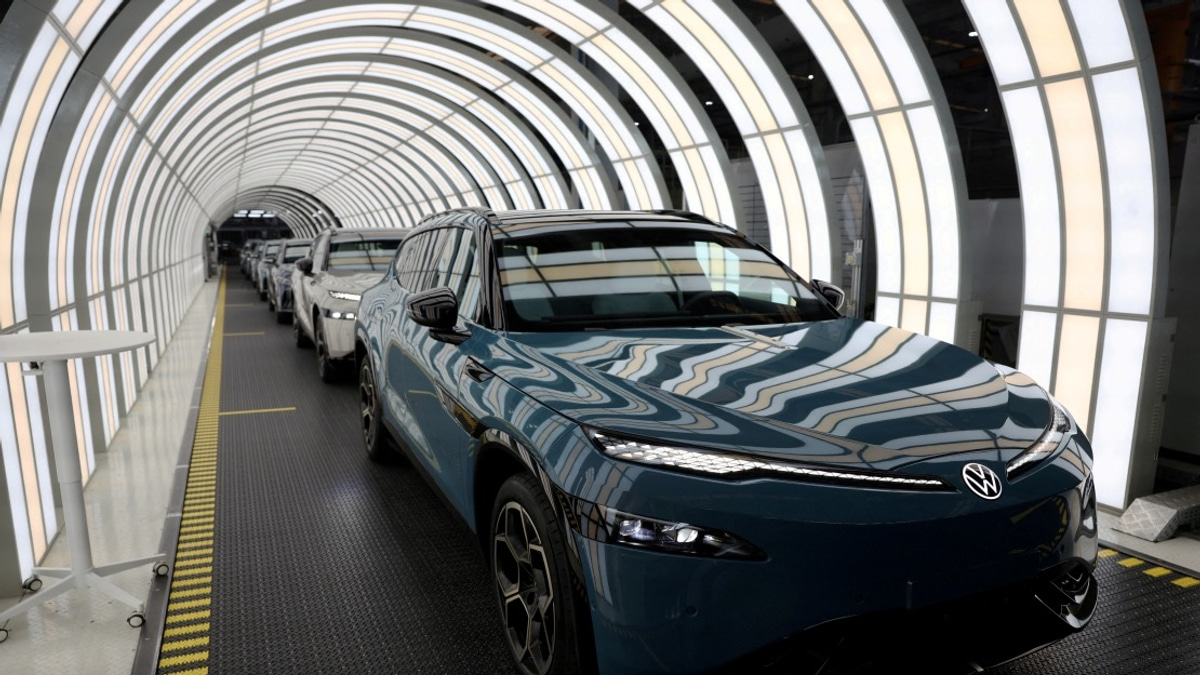 Western Automakers Shift EV Production Back to Europe Amid Rising Chinese Competition